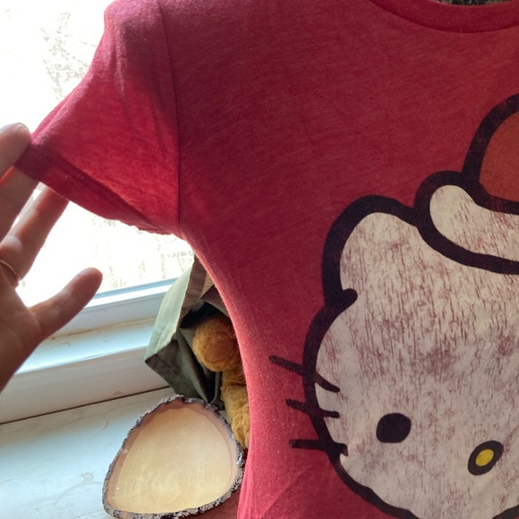 Hello Kitty Santa Shirt in WM SM- Old Navy Collectibles. RARE! - Picture 3 of 6